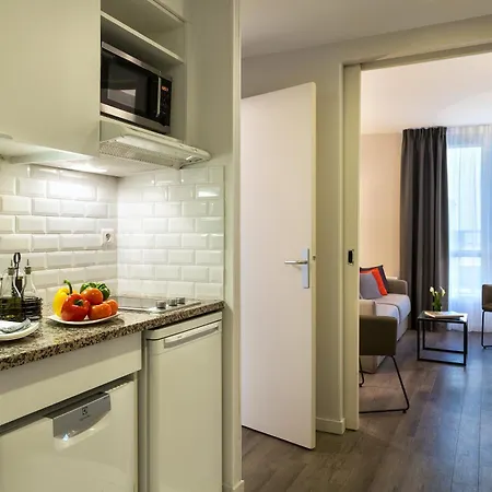 Ξενοδοχείο με διαμερίσματα Citadines Montmartre 3*