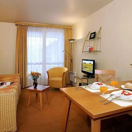 Ξενοδοχείο με διαμερίσματα Citadines Montmartre 3*