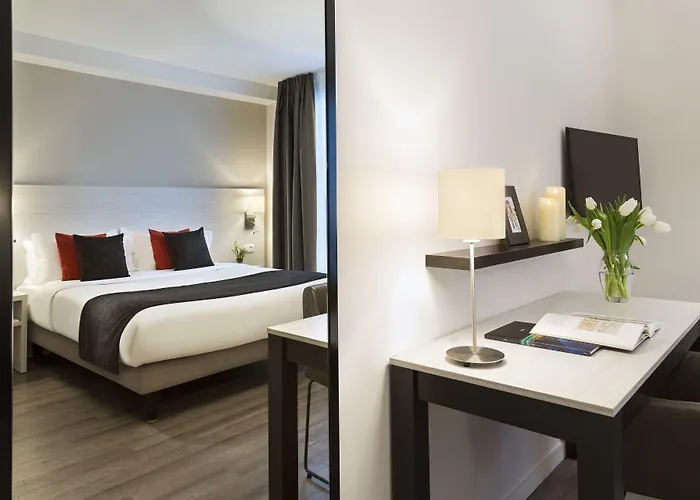 Апарт-отель Citadines Montmartre 3*