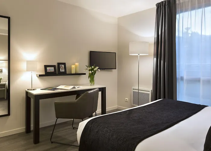 Апарт-отель Citadines Montmartre Париж