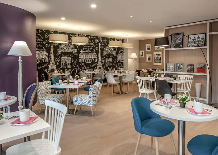 Citadines Montmartre Апарт-отель Париж