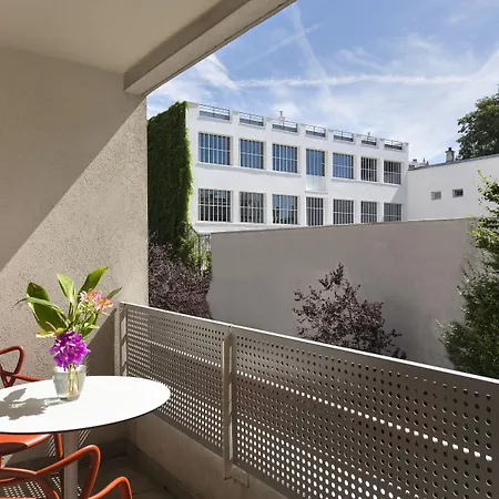 Citadines Montmartre Apartahotel