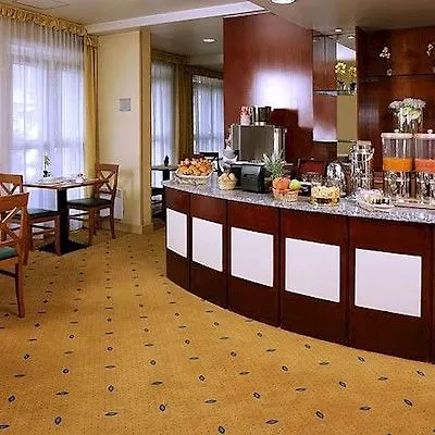 馨乐庭巴黎蒙马特尔酒店 3*